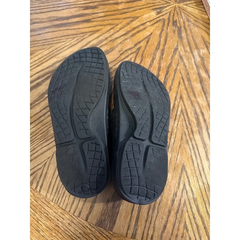 OOFOS‎ OOriginal Sandal Black Recovery Flip Flop Thong Mens 6 Womens 8 EU 39